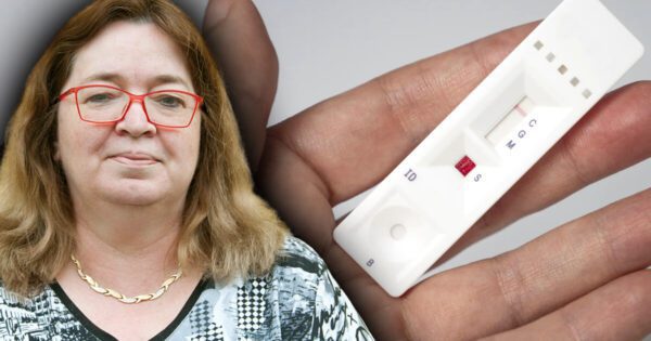 Jana Zwyrtek Hamplová 2. díl: Pokud je někdo nucen v práci k testování pohrůžkou výpovědi, jedná se o vydírání